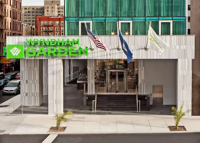 Wyndham Garden Chinatown